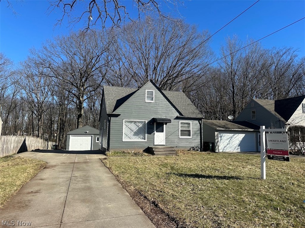 2440 Dentzler Road, Parma, OH