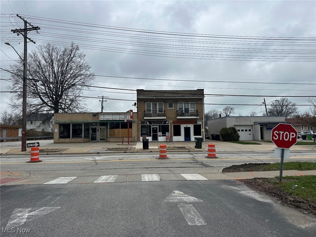 560 200th Street, Euclid, OH