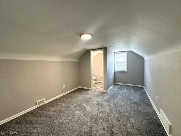 2440 Dentzler Road, Parma, OH - Photo 5