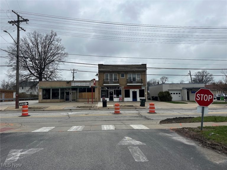 560 200th Street, Euclid, OH, 44119