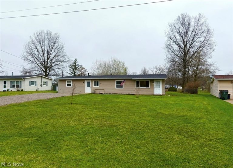 12114 National Drive, Grafton, OH - Photo 2