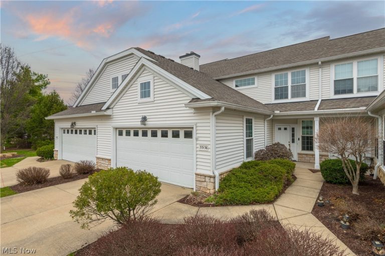 33136 Fairport Drive, Avon Lake, OH - Photo 2