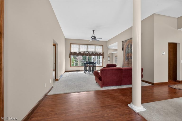 734 Homestead Pointe Drive, Orrville, OH - Photo 4