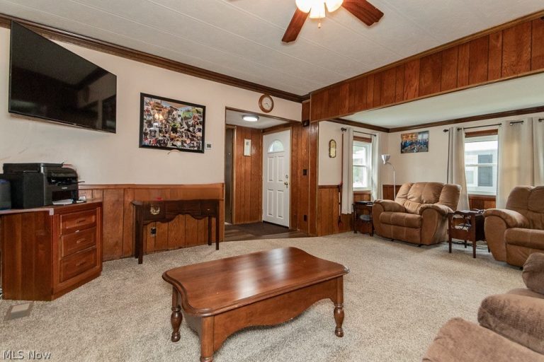 149 Cromwell Drive, Geneva, OH - Photo 8