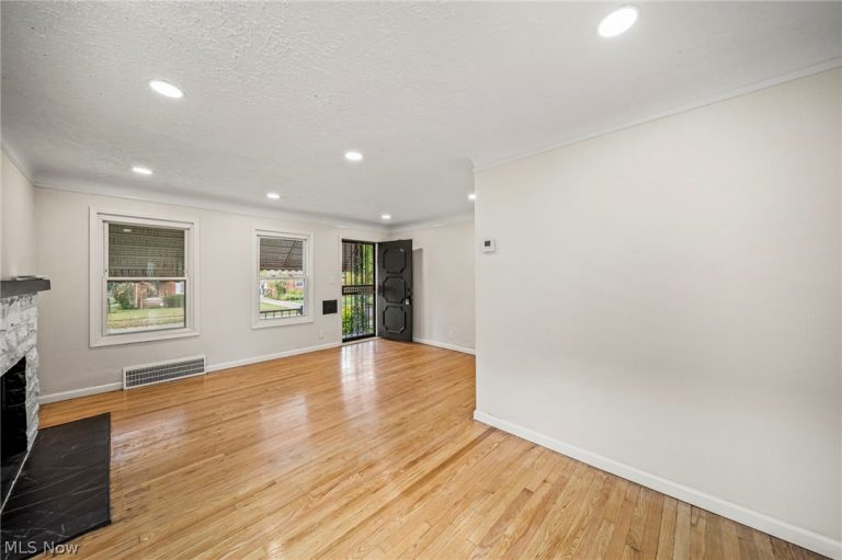 3983 176th Street, Cleveland, OH - Photo 6