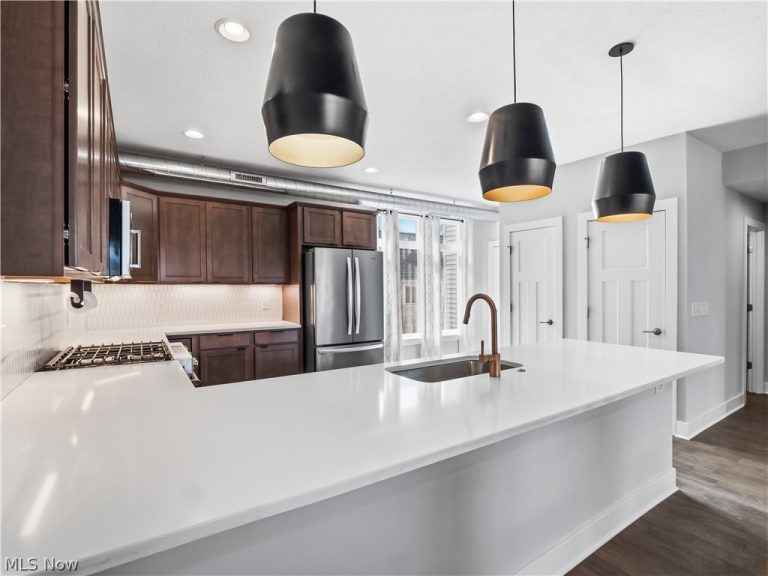 4191 Lorain Court, Cleveland, OH - Photo 8