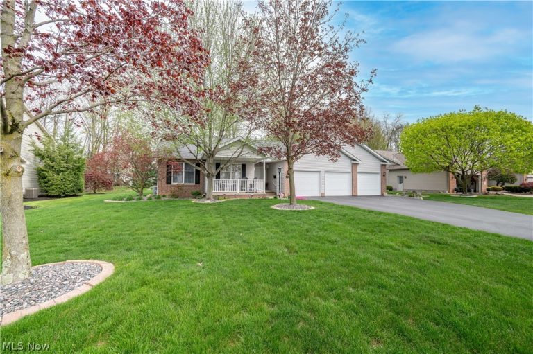 11 Spring Creek Drive, Cortland, OH - Photo 3