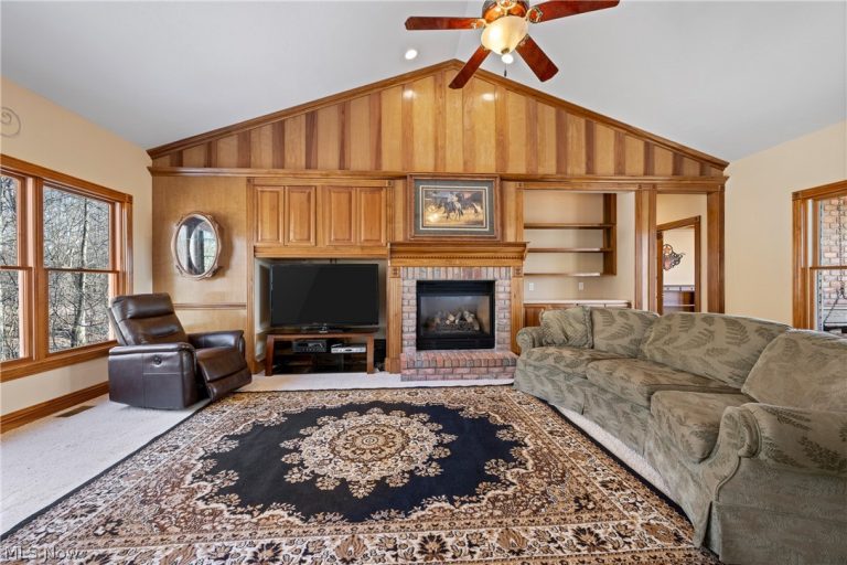 14525 Serfass Road, Doylestown, OH - Photo 6