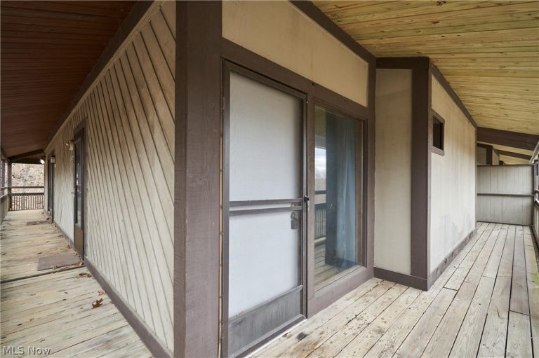 1722 Treetop Trail #D, Akron, OH - Photo 4