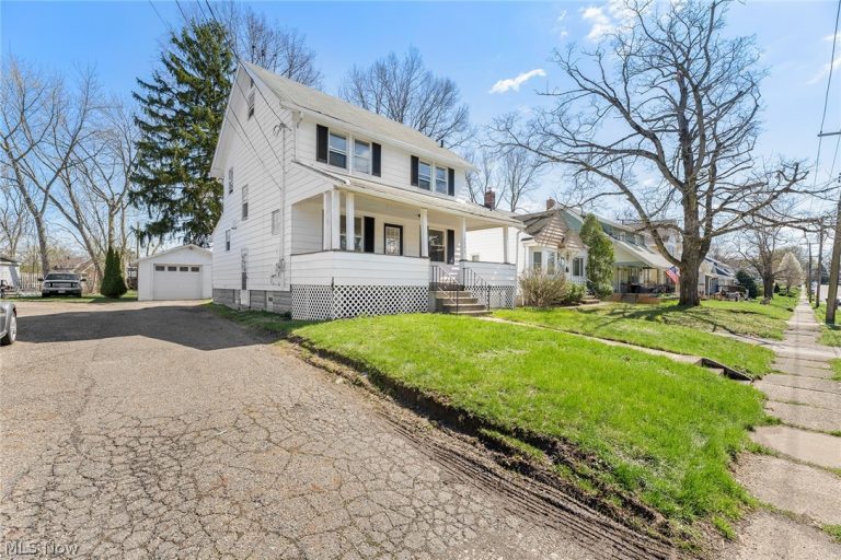 2899 Northland Street, Cuyahoga Falls, OH - Photo 2