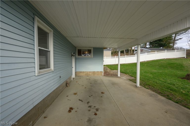 254 Ohio Avenue, New Philadelphia, OH - Photo 5