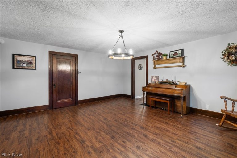423 Main Street, Dalton, OH - Photo 3
