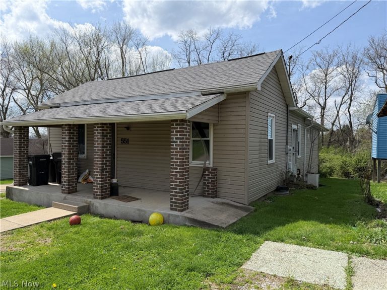 551 Carey Street, Zanesville, OH - Photo 3