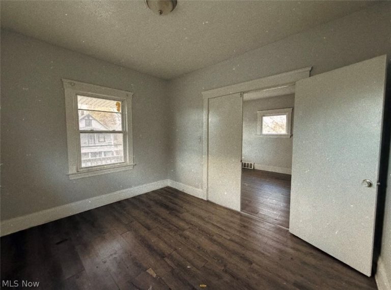 12106 Forest Avenue #DOWN, Cleveland, OH - Photo 5