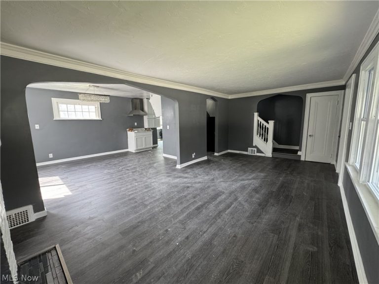 888 Medford Road, Cleveland Heights, OH - Photo 5