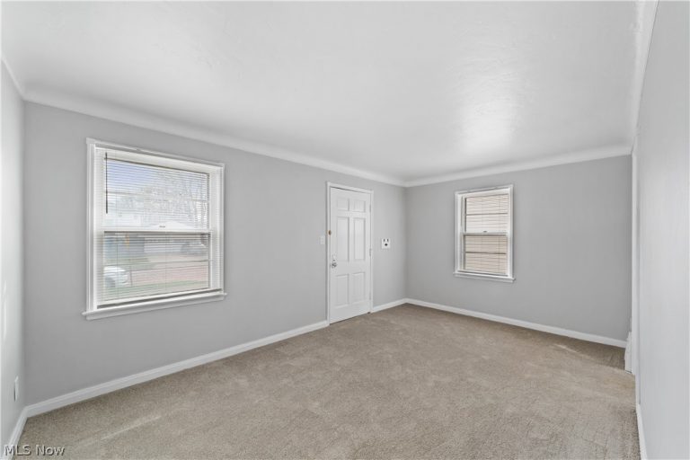 3778 Highland Road, Cleveland, OH - Photo 4