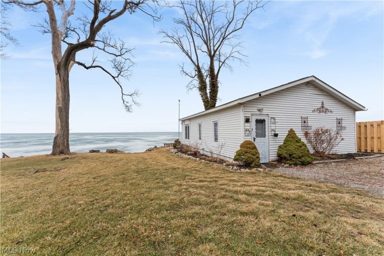 2625 Erie Avenue, Lorain, OH - Photo 4