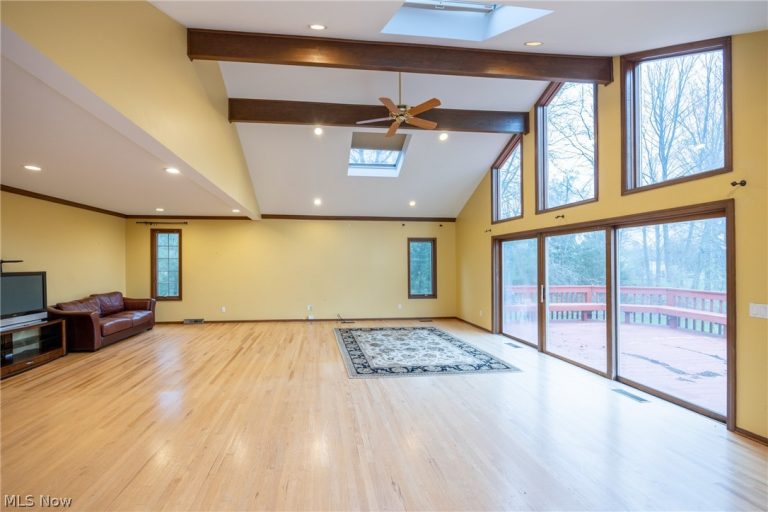 3475 Rolling Hills Drive, Pepper Pike, OH - Photo 6