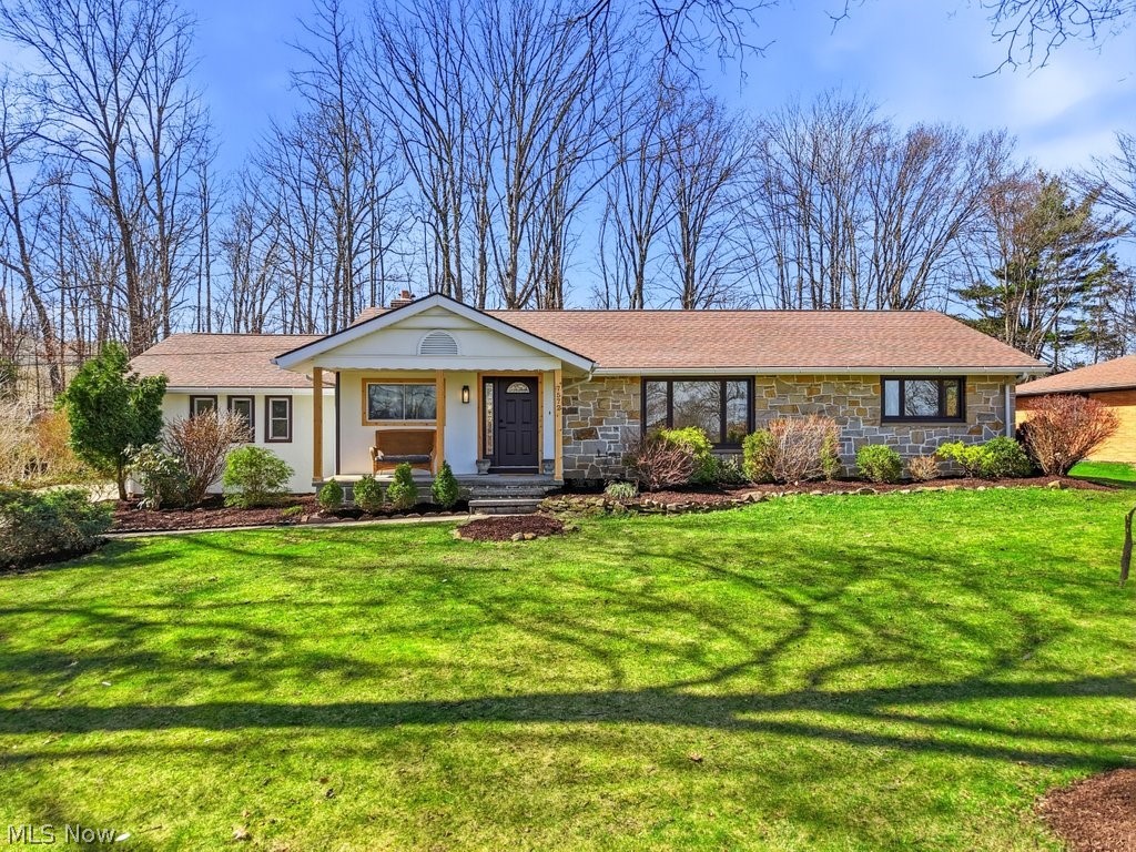 7572 Scenicview Drive, Independence, OH