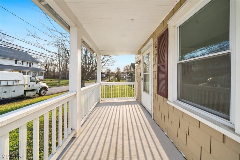 615 Spruce Avenue, Ravenna, OH - Photo 5