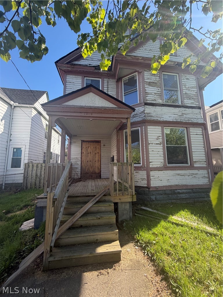 1919 Holmden Avenue, Cleveland, OH, 44109