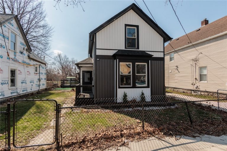 5811 Madison Avenue, Cleveland, OH, 44102