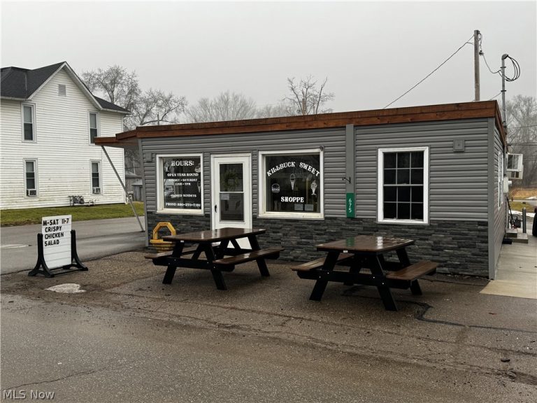 675 Main Street, Killbuck, OH - Photo 2