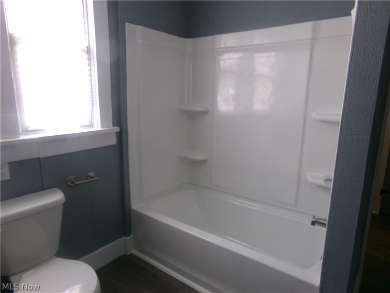 307 12th Street, Coshocton, OH - Photo 8