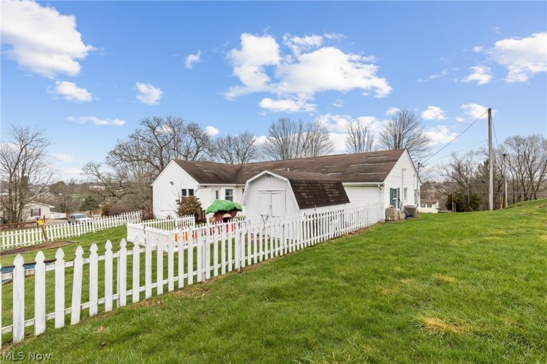 270 Cadiz Road, Wintersville, OH - Photo 8