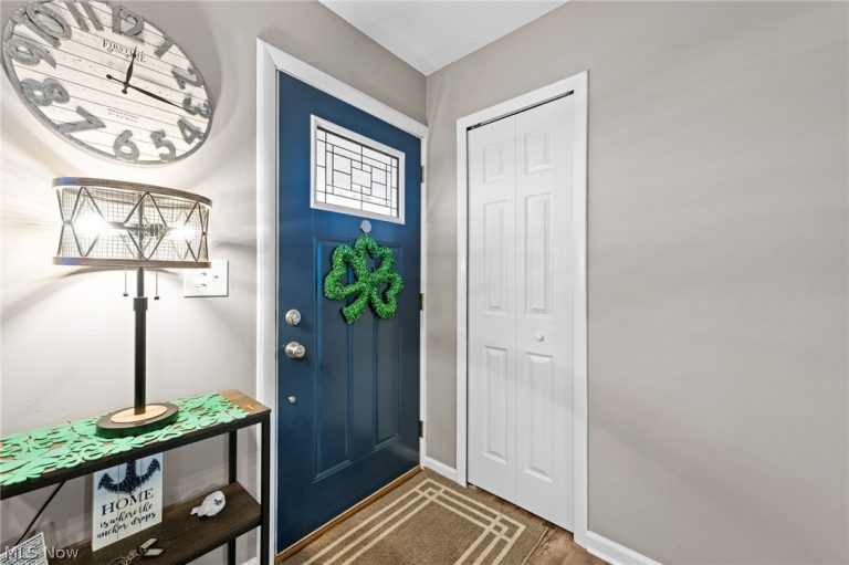 487 Bridle Lane, Berea, OH - Photo 8