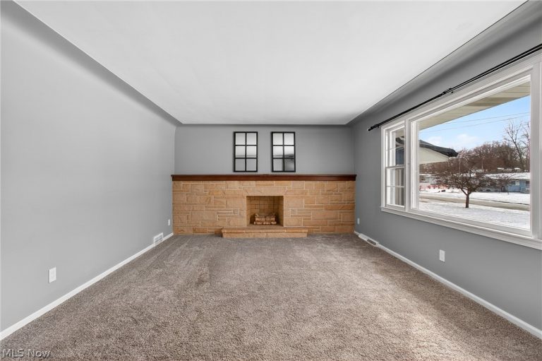 390 Ridgefield Avenue, Boardman, OH - Photo 4