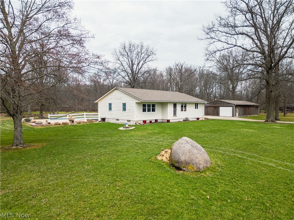 6401 Moff Road, Atwater, OH
