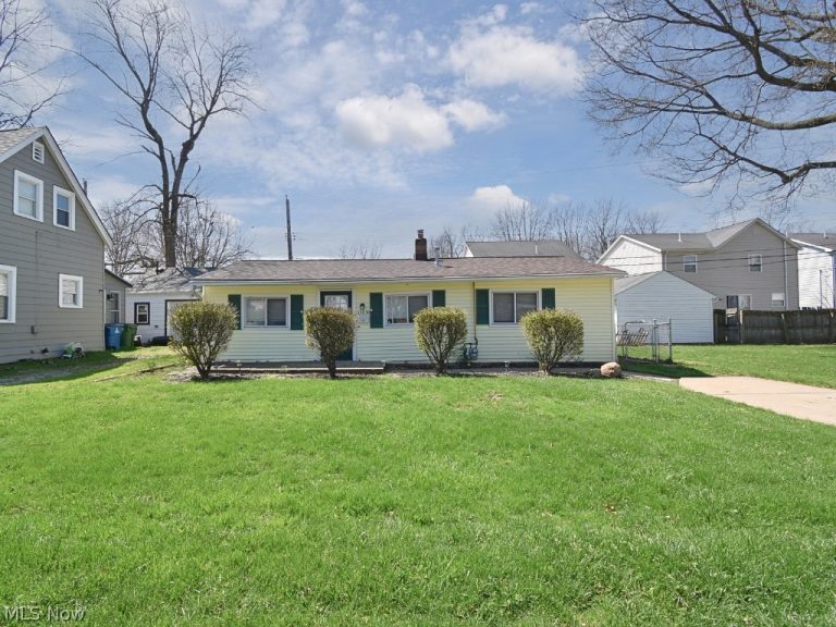 33850 Beachpark Drive, Eastlake, OH, 44095