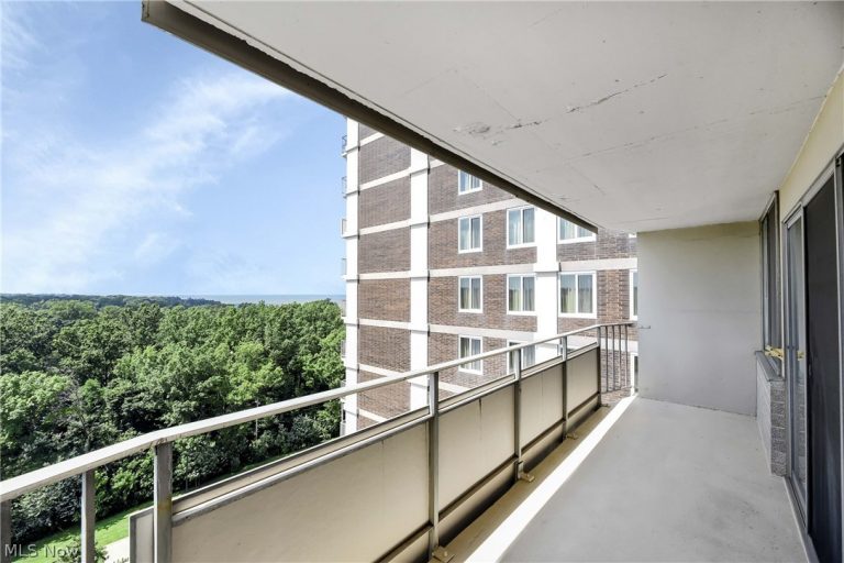 12900 Lake Avenue #1415, Lakewood, OH - Photo 3