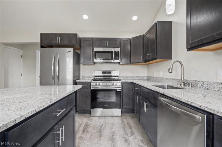 1444 Buckeye Circle, Salem, OH - Photo 6