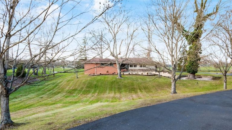 2835 West Drive, Zanesville, OH - Photo 4