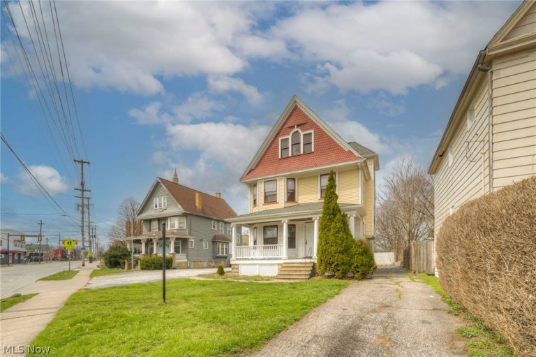 4432 Pearl Road, Cleveland, OH - Photo 2