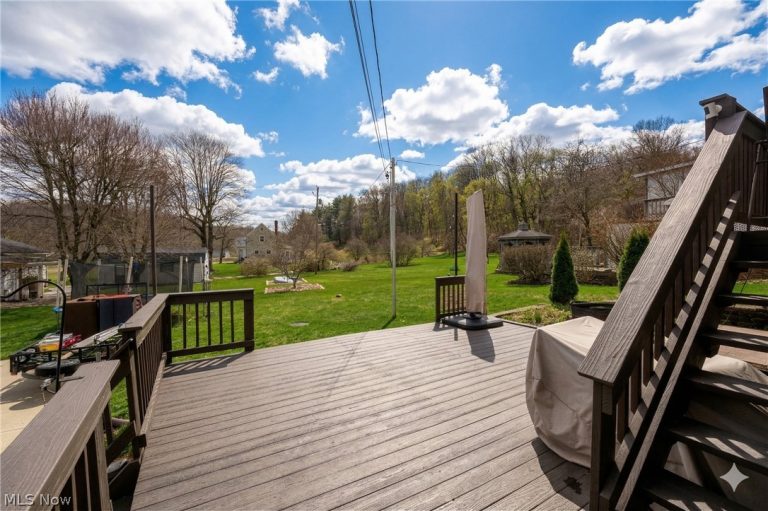 5326 Hillsboro Avenue, Canton, OH - Photo 8