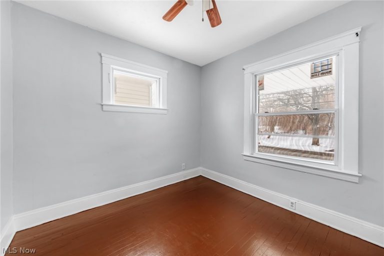 3978 55th Street, Newburgh Heights, OH - Photo 4