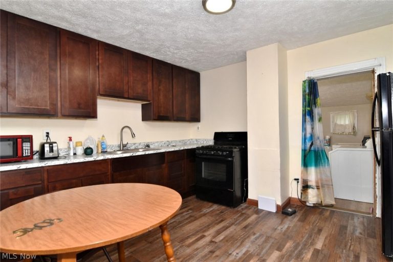 5403 Spencer Avenue, Cleveland, OH - Photo 6