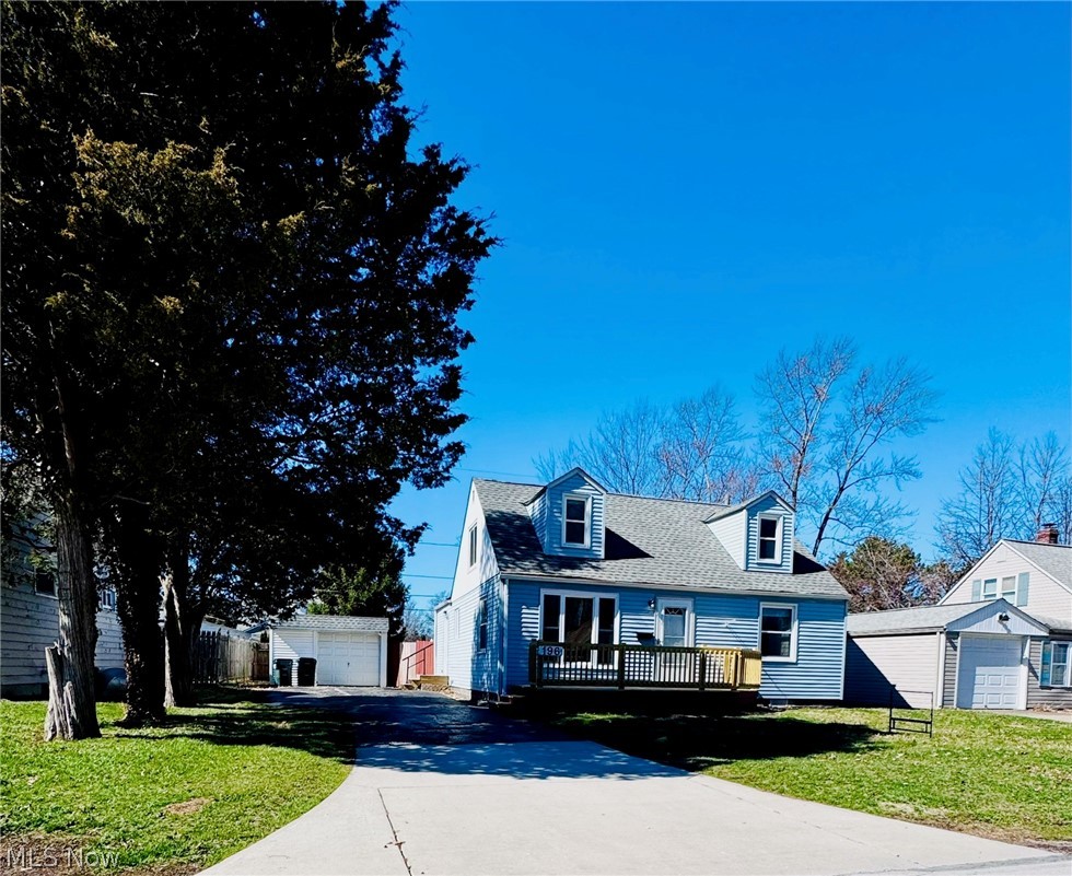 196 Point Drive, Avon Lake, OH