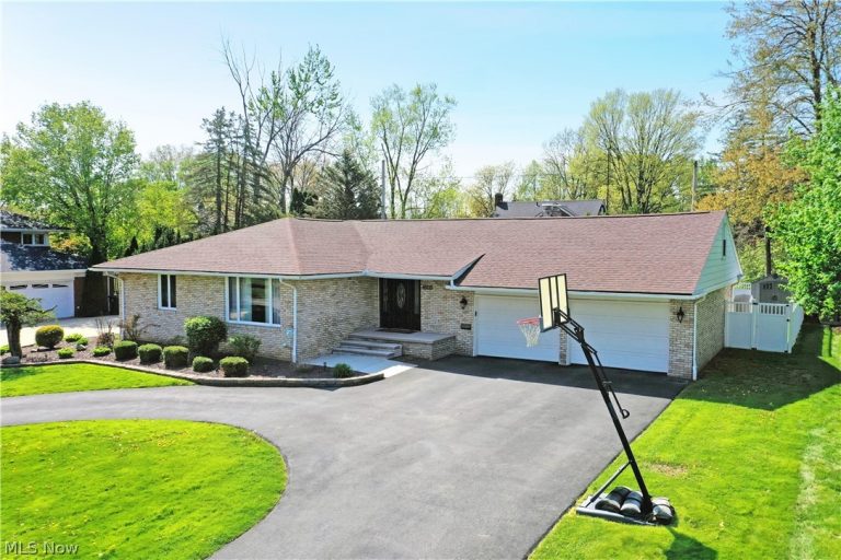 3210 Halsey Drive, Warren, OH - Photo 3