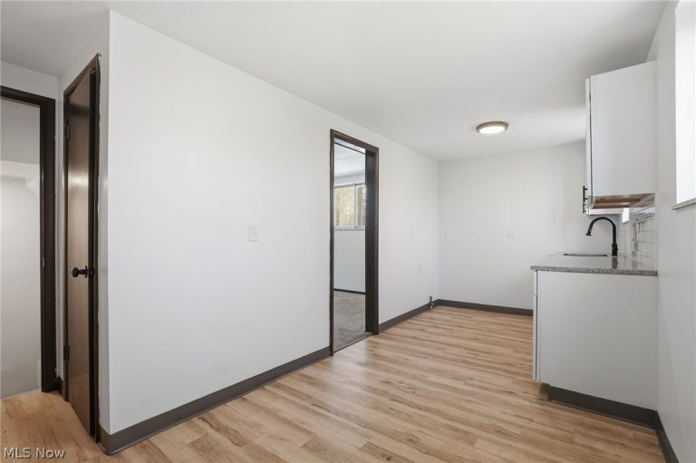 4307 152nd Street, Cleveland, OH - Photo 8