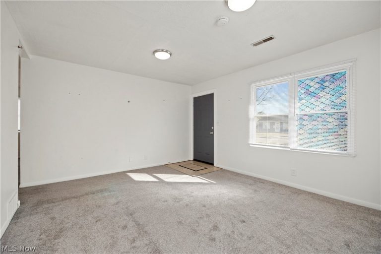 171 Logan Street, Elyria, OH - Photo 5