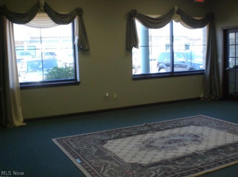 10143 Royalton Road #G, North Royalton, OH - Photo 8