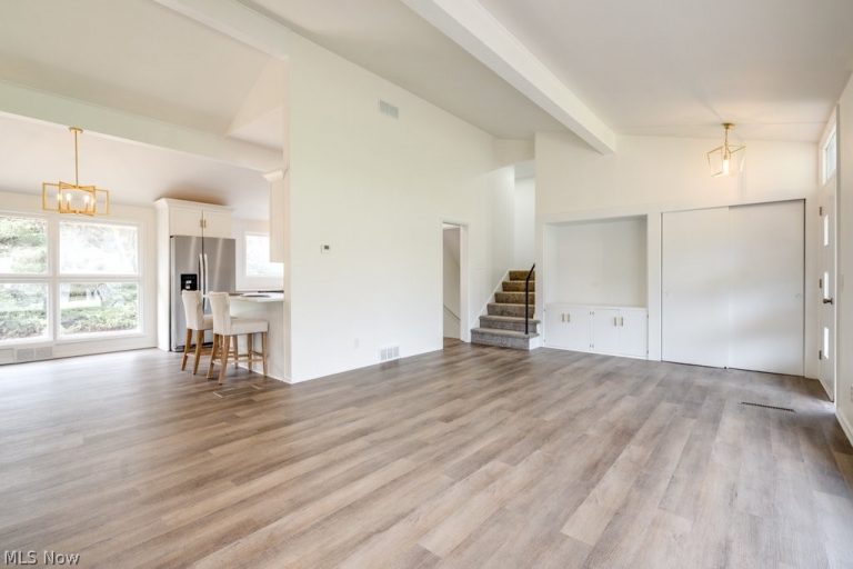 419 Briar Avenue, North Canton, OH - Photo 3