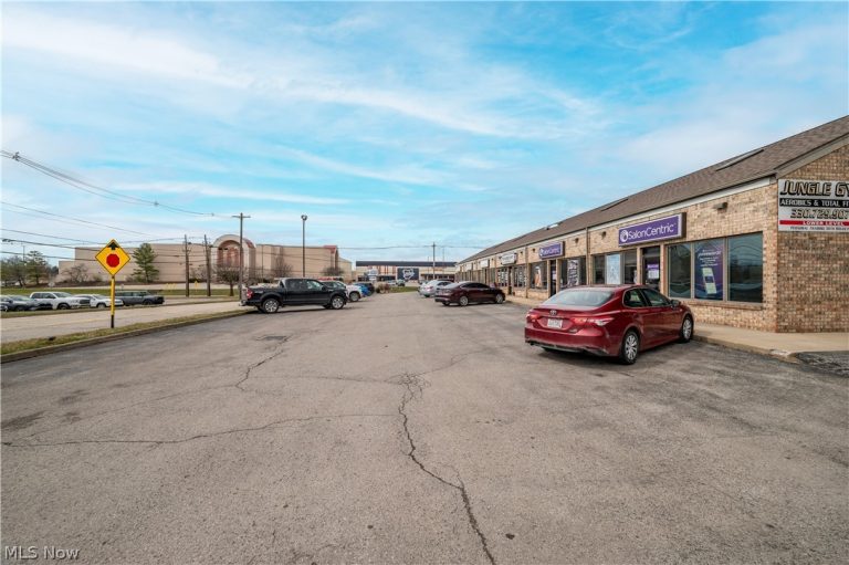 7393 California Avenue, Boardman, OH - Photo 3