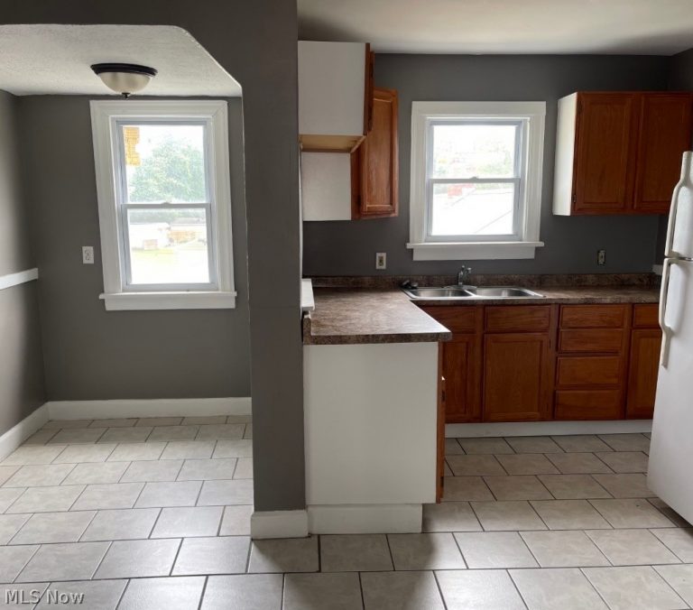 1311 187th Street, Cleveland, OH - Photo 2