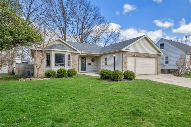 235 Brandtson Avenue, Elyria, OH - Photo 2