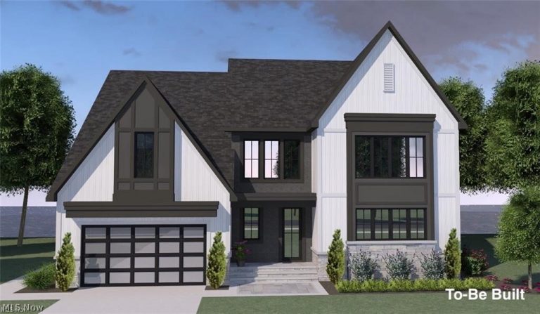31600 Lake Road, Bay Village, OH, 44140